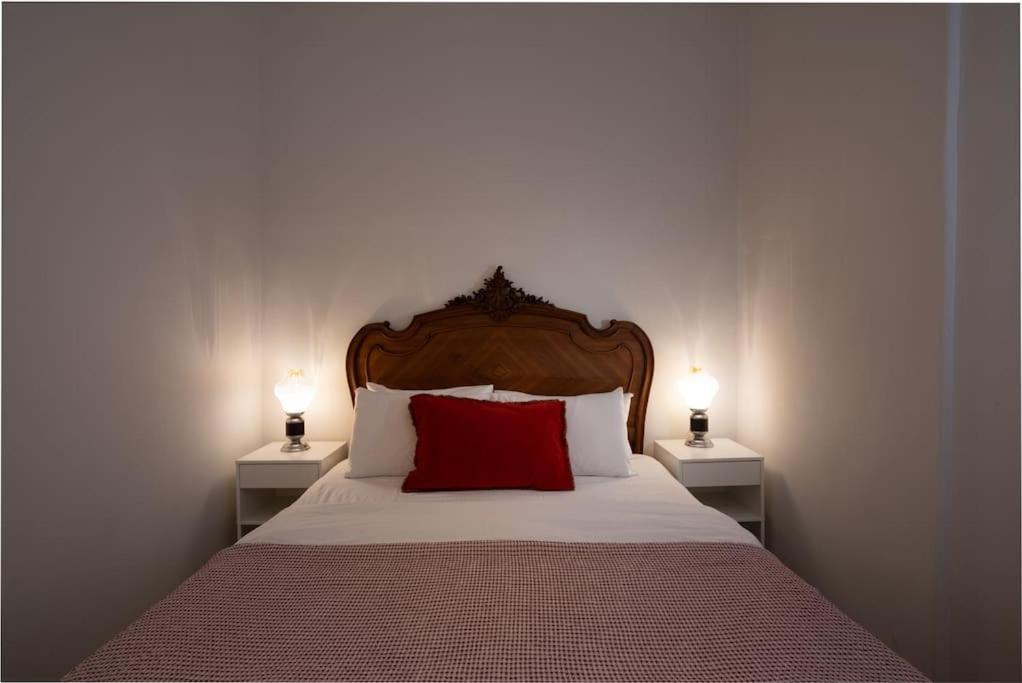 Ebullience - Stylish & Chic Athens Apartment Екстериор снимка