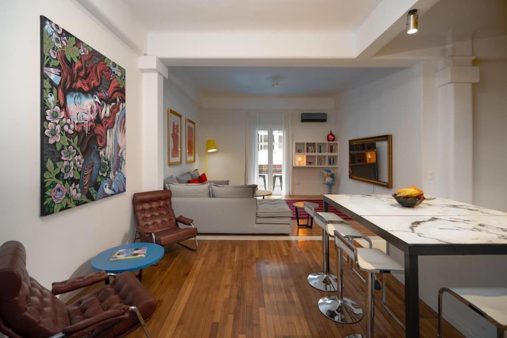 Ebullience - Stylish & Chic Athens Apartment Екстериор снимка